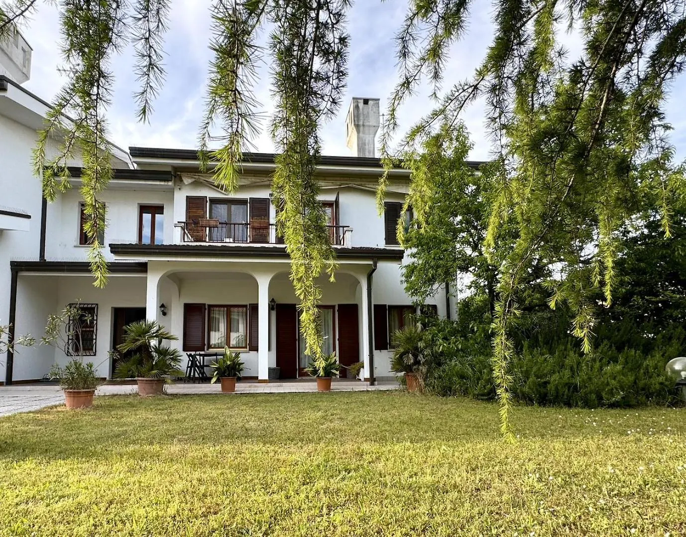 הקונטקטים של Appartamenti Ca Delle Rose - Carraro Immobiliare Jesolo - Family Apartments